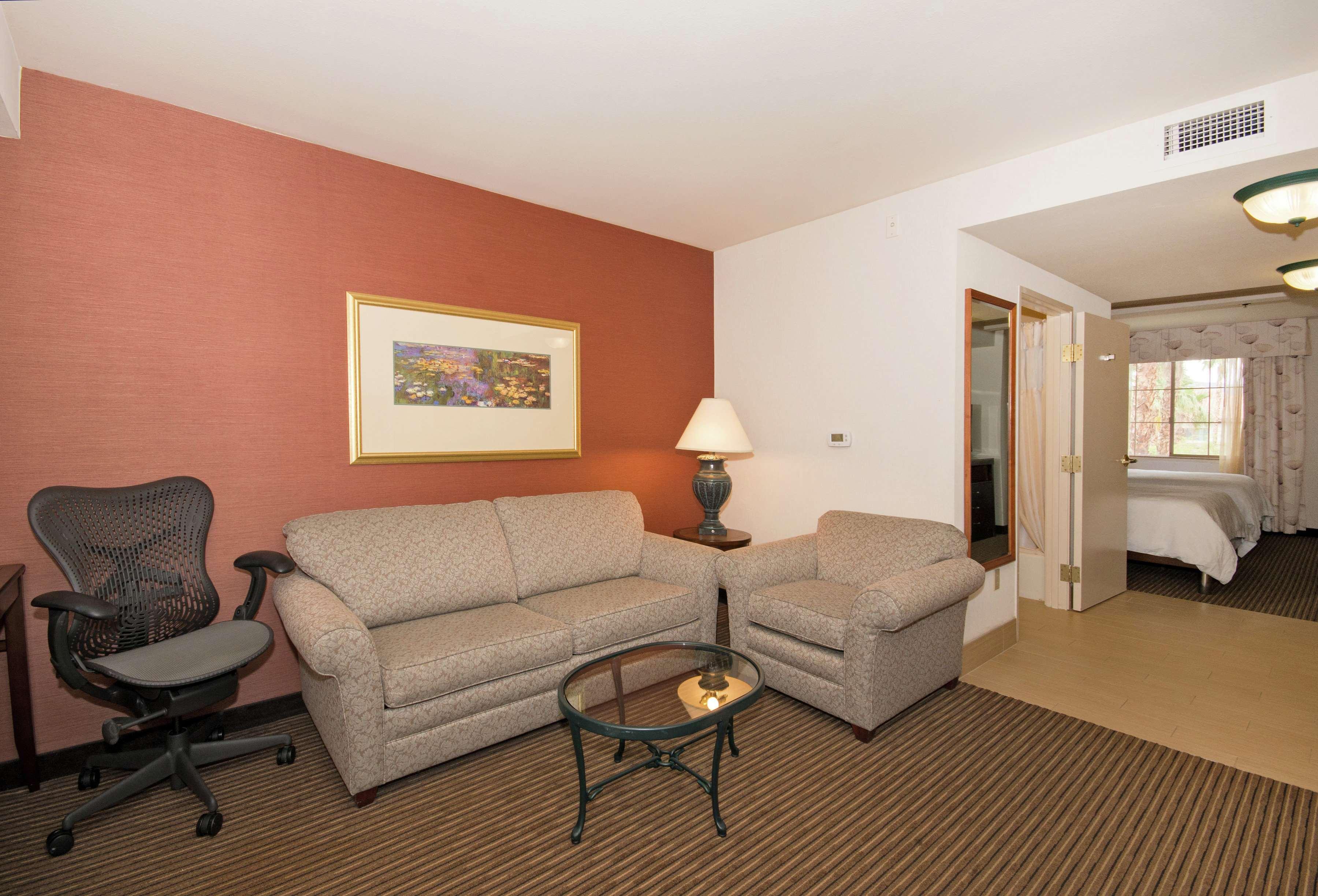 Hilton Garden Inn Palm Springs/Ранчо-Мираж Экстерьер фото