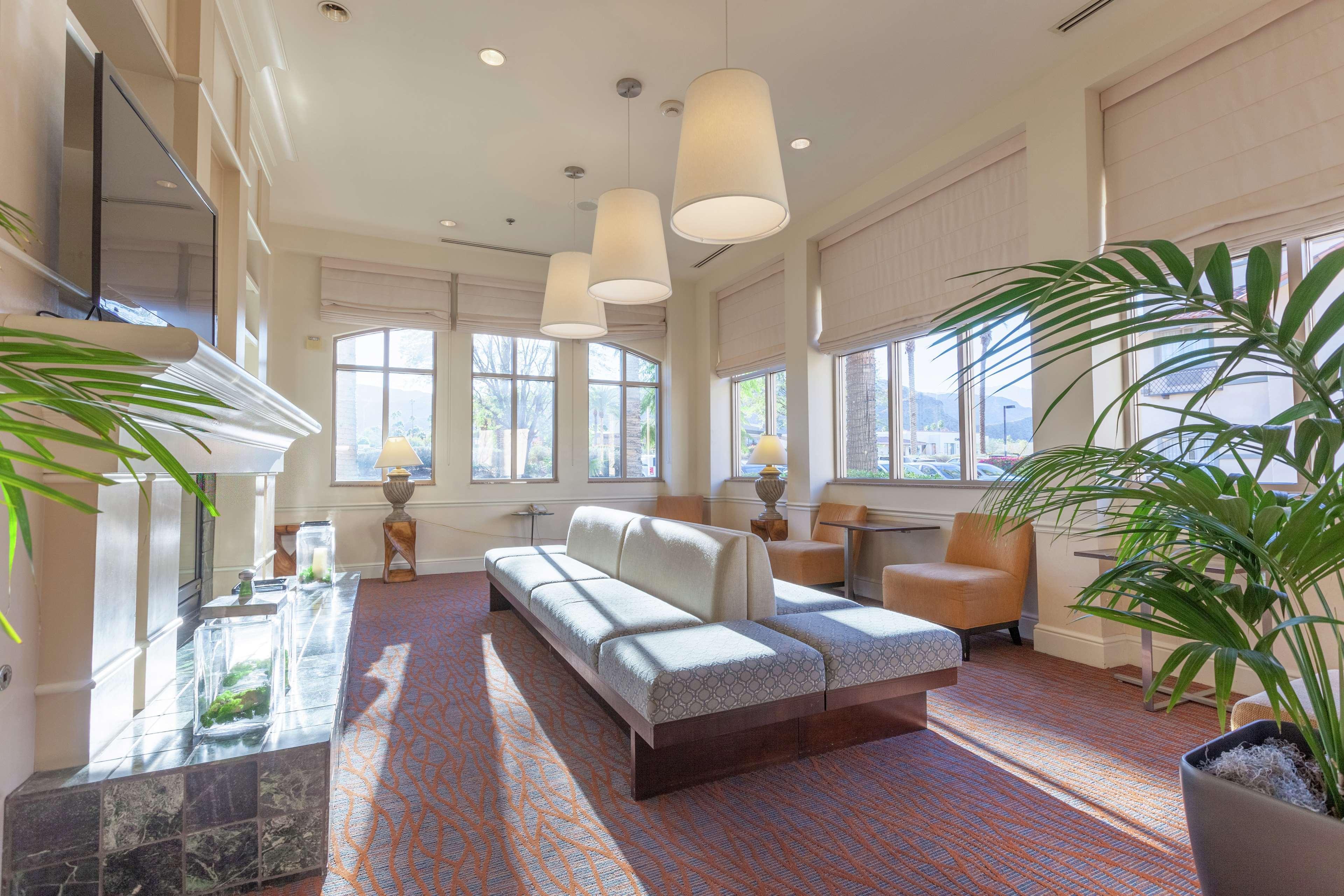 Hilton Garden Inn Palm Springs/Ранчо-Мираж Экстерьер фото